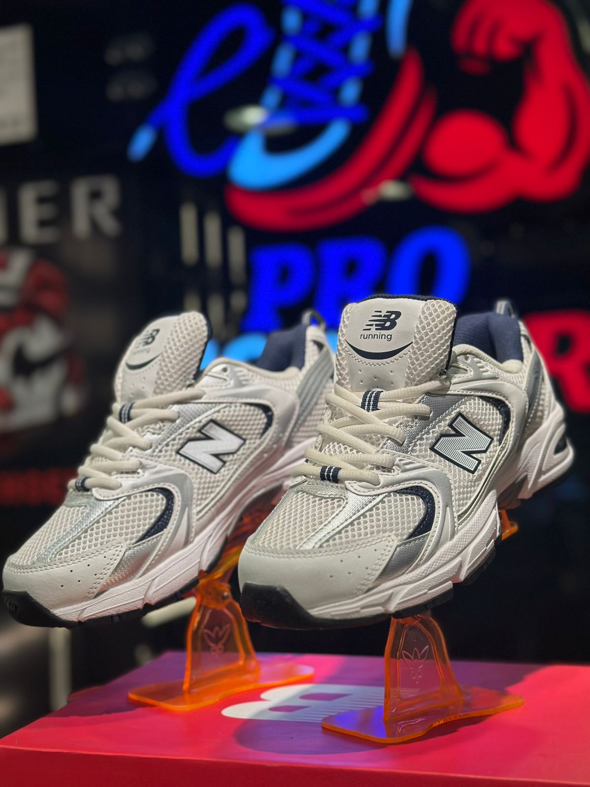 New Balance 530 White Sliver